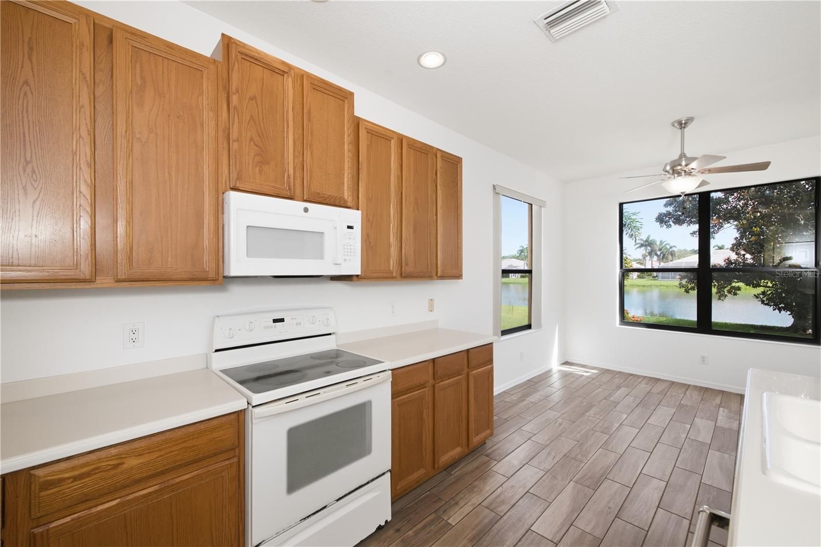 8013 STIRLING FALLS CIR — photo 12
