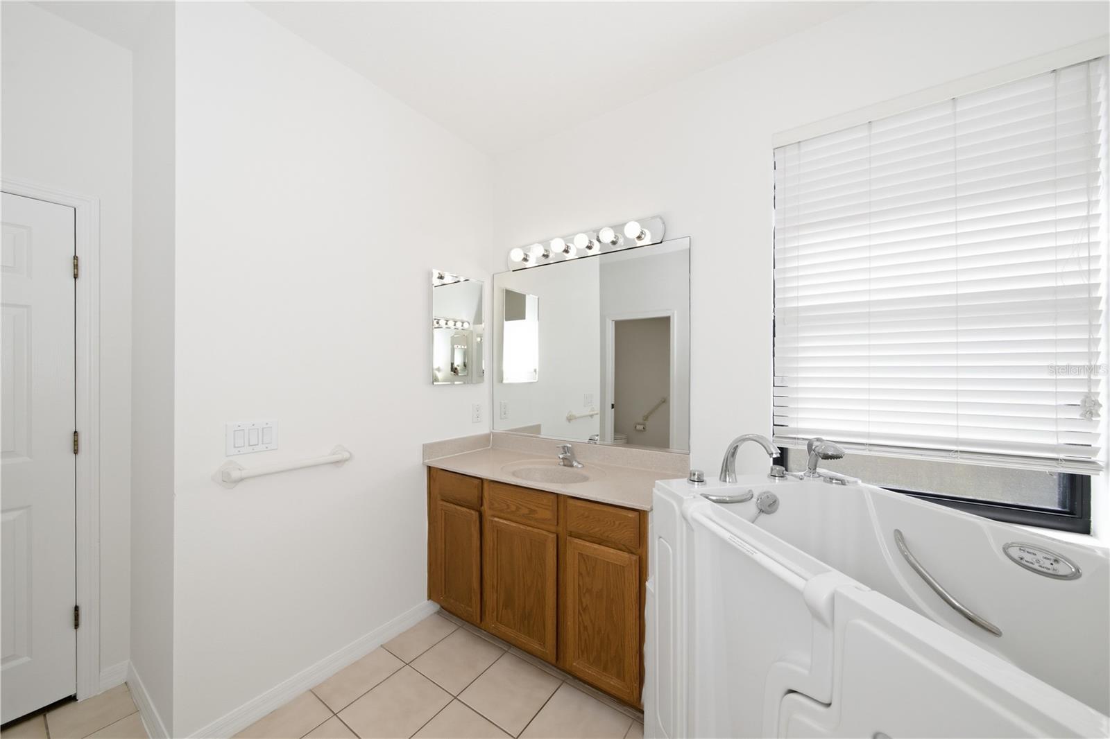 8013 STIRLING FALLS CIR — photo 32