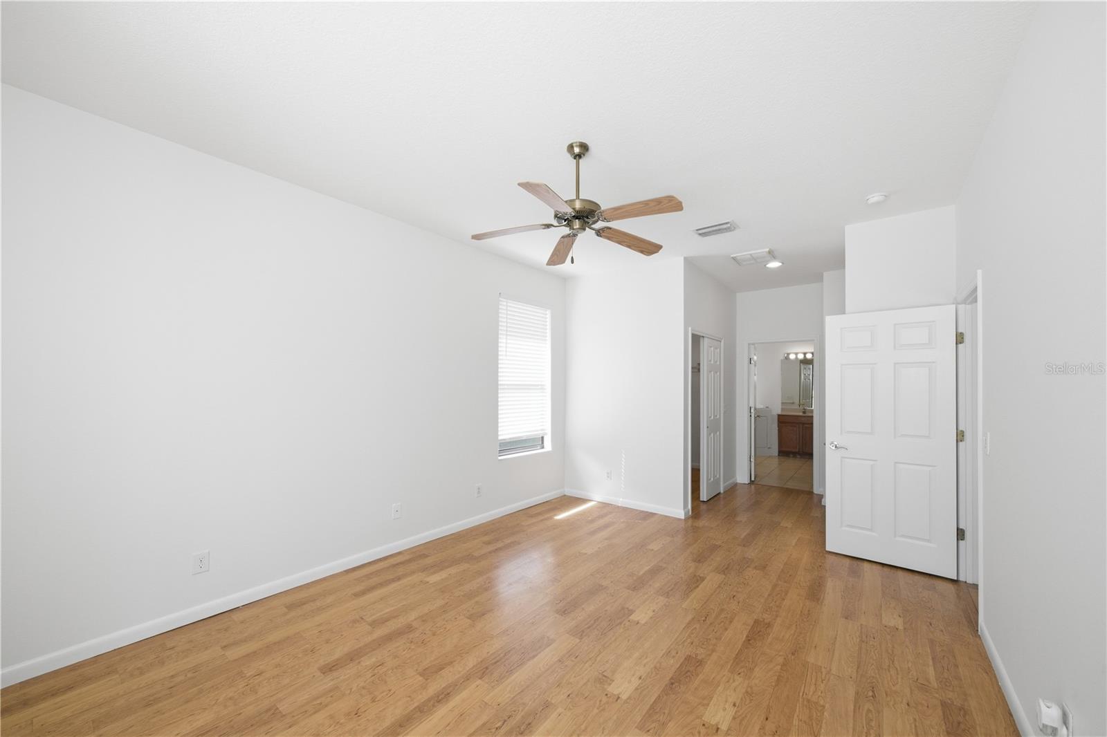 8013 STIRLING FALLS CIR — photo 29