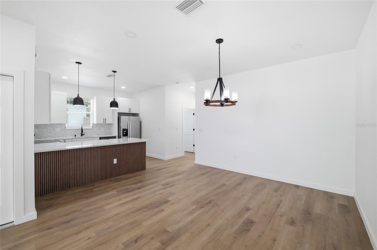 15304 16TH ST — photo 11