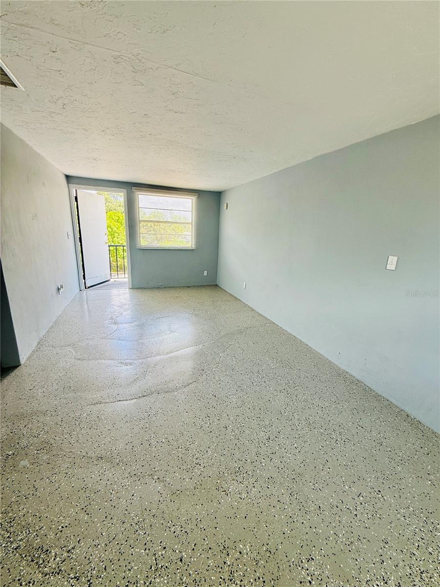 2700 PALMADELIA AVE — photo 12