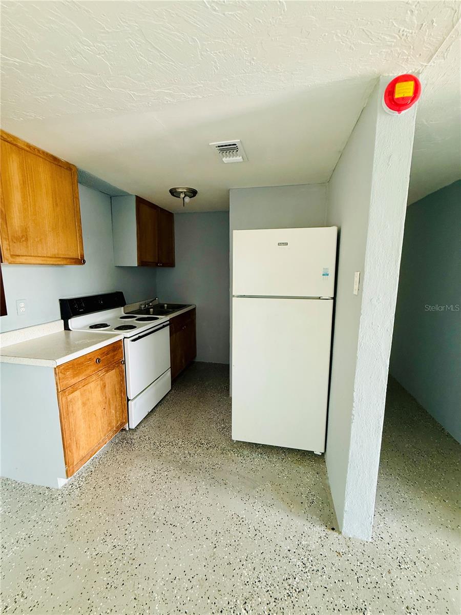 2700 PALMADELIA AVE — photo 13