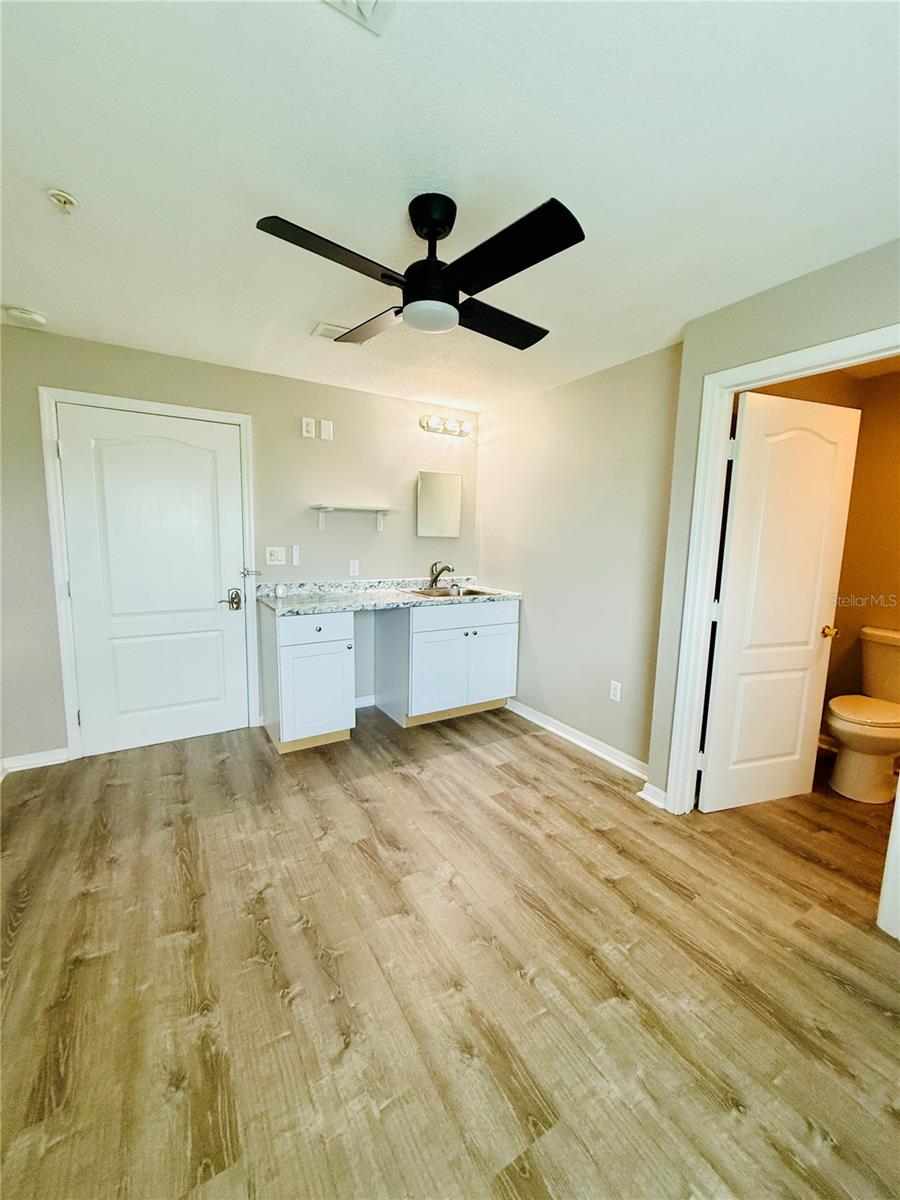 1410 MAGELLAN DR — photo 2