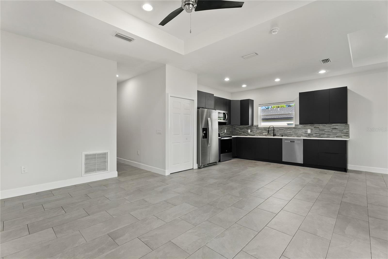 5784 GADSHAW AVE — photo 11