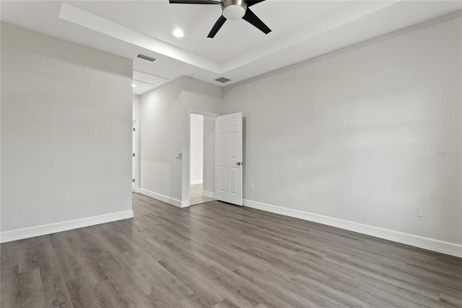5784 GADSHAW AVE — photo 14