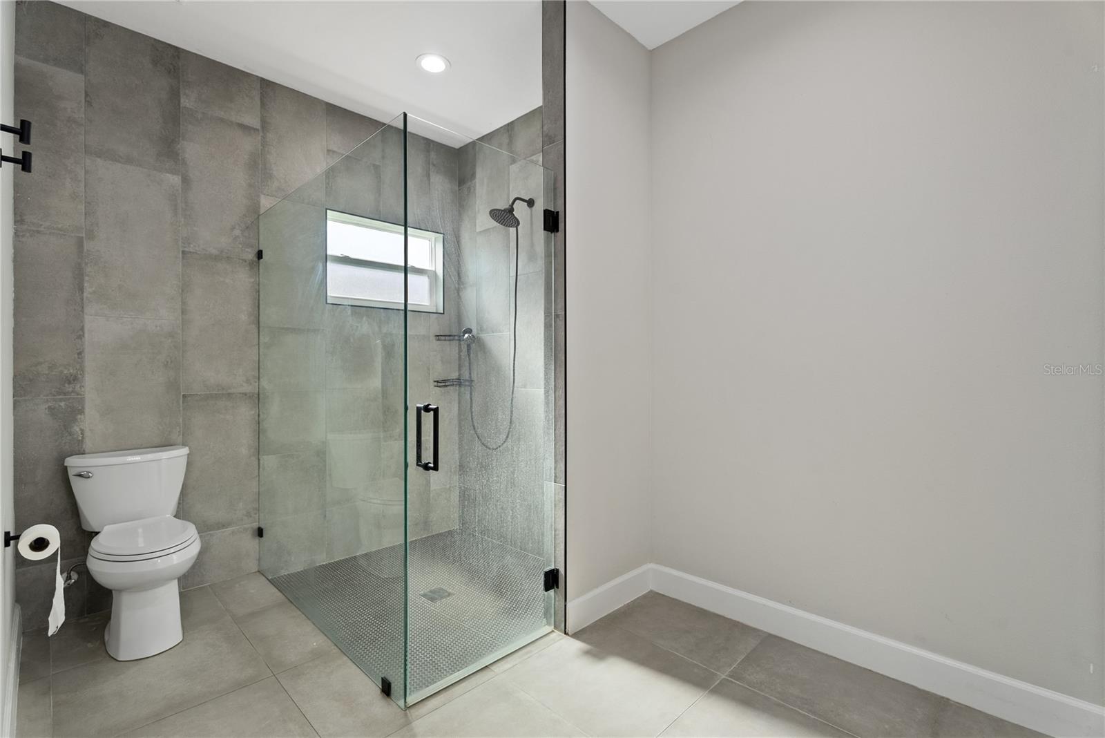5784 GADSHAW AVE — photo 15