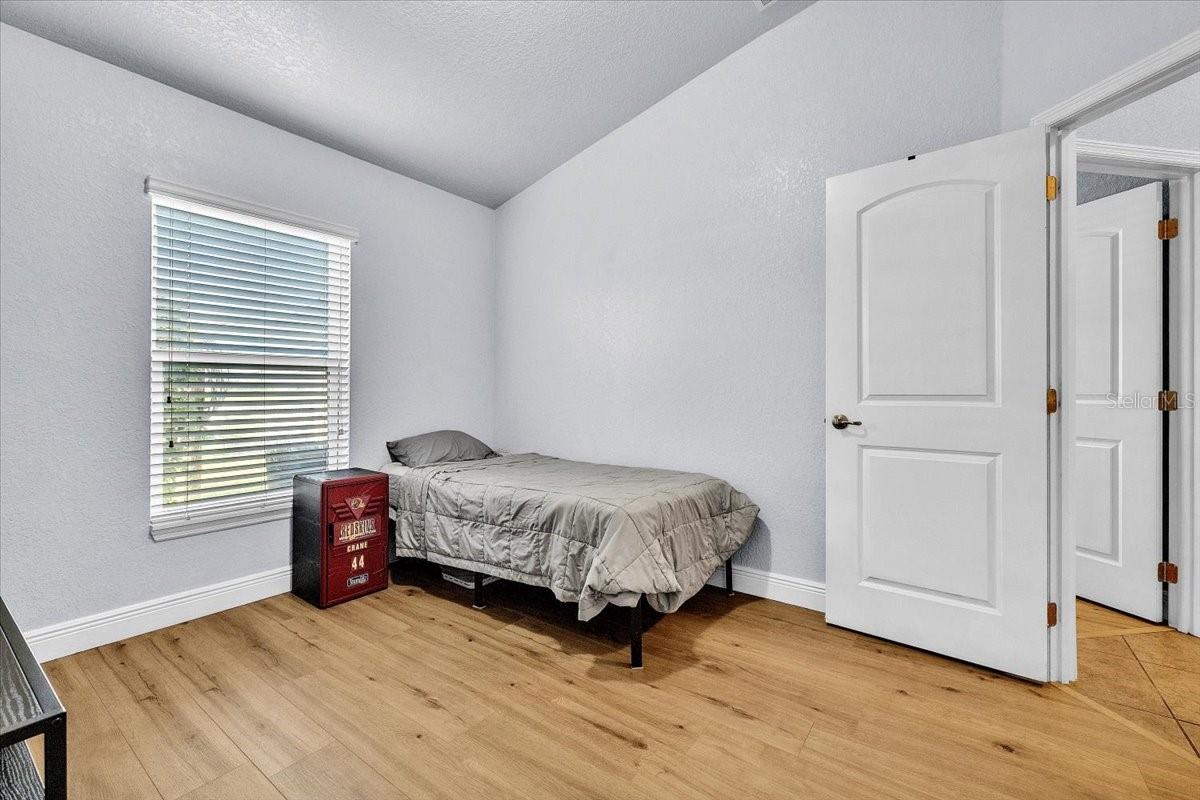 10912 KIRKWALL PORT DR — photo 22