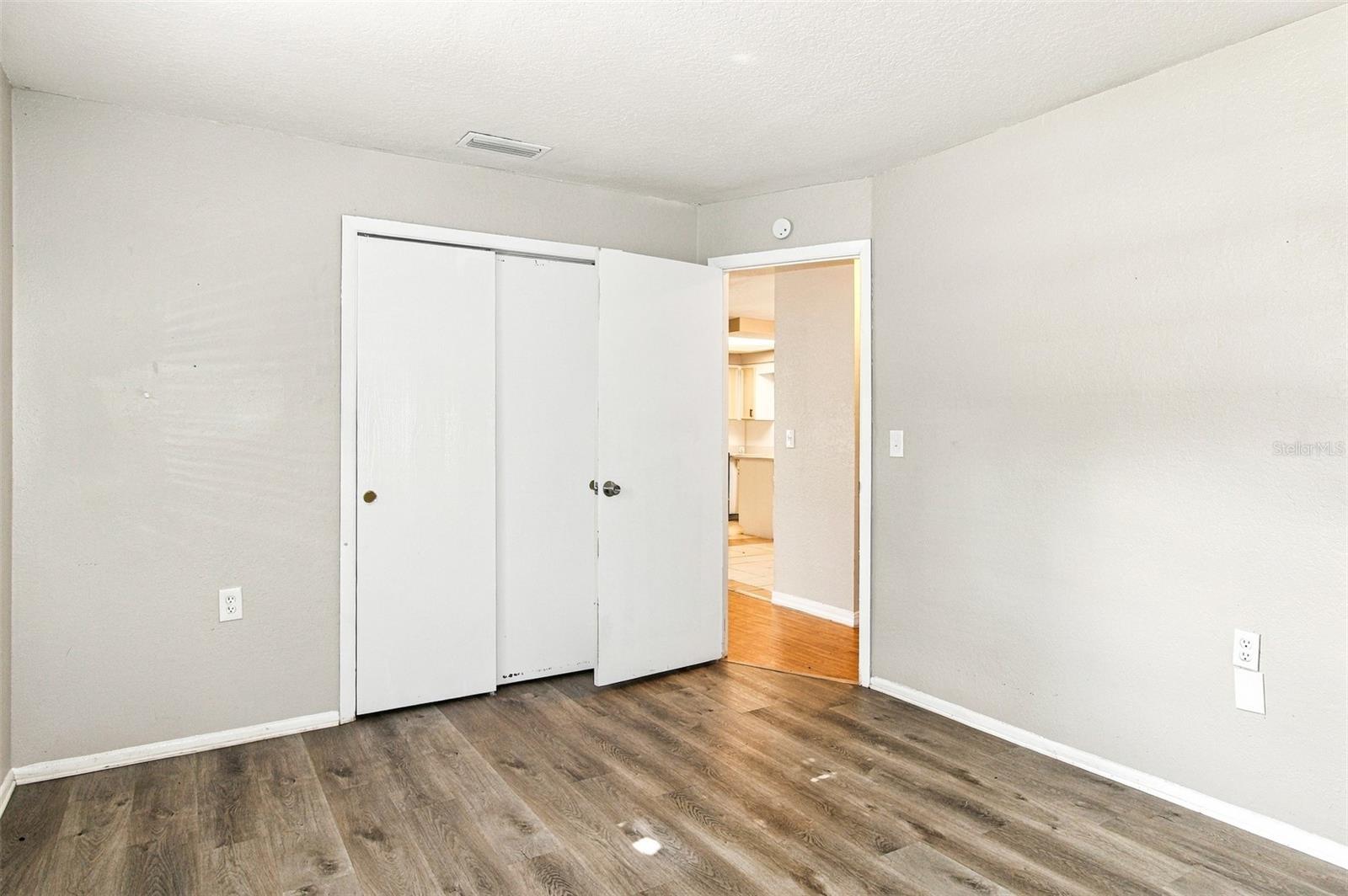 9135 MAYNARD AVE — photo 12