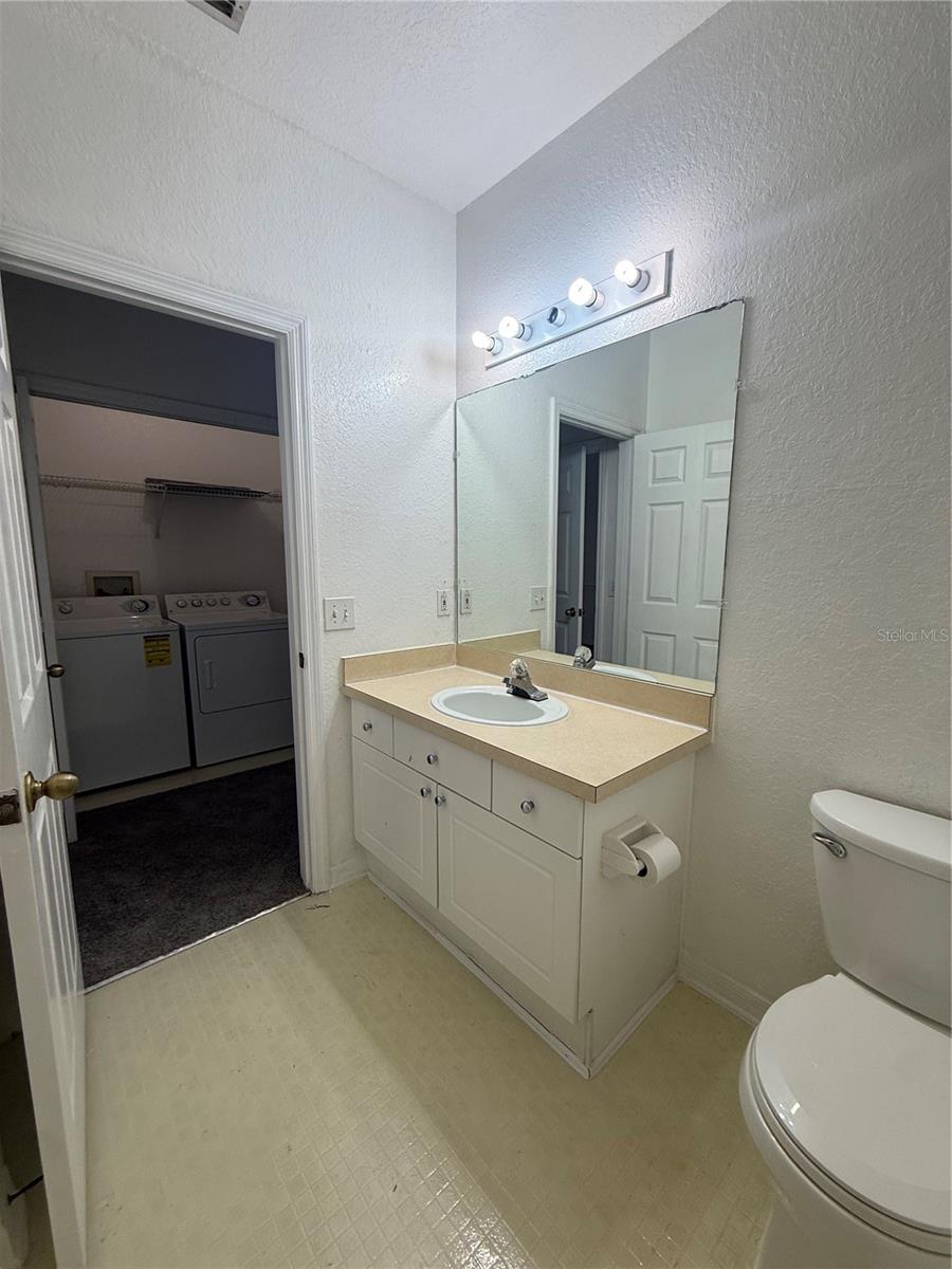 18001 RICHMOND PLACE DR #523 — photo 14