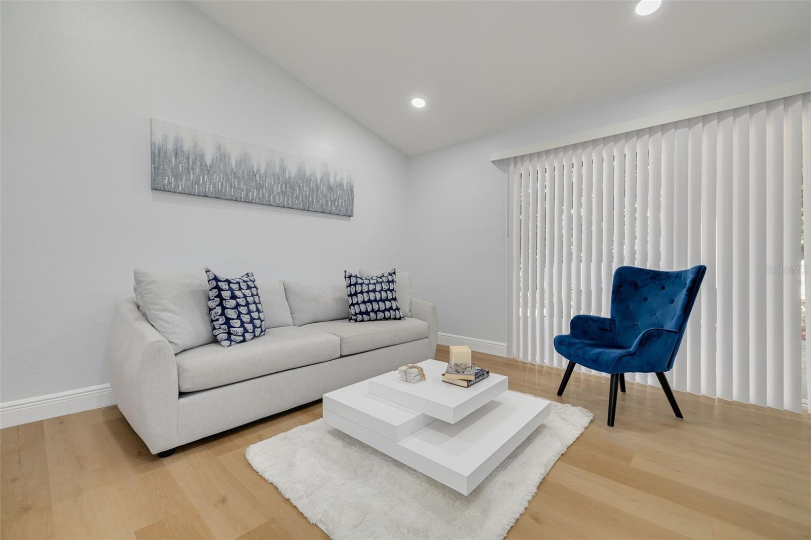5 S JUPITER AVE — photo 14
