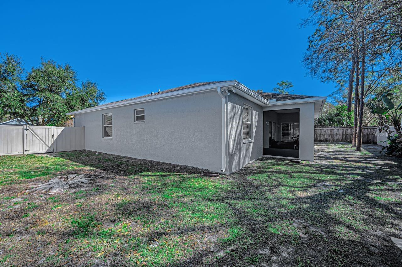1239 VISTA WAY — photo 41