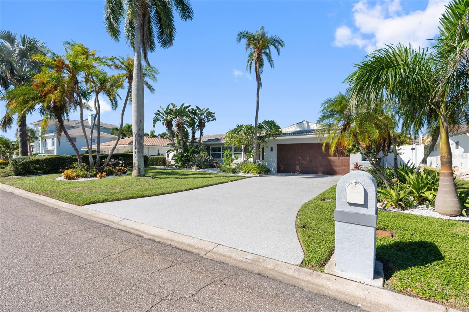 68 S WINDWARD IS W — photo 67