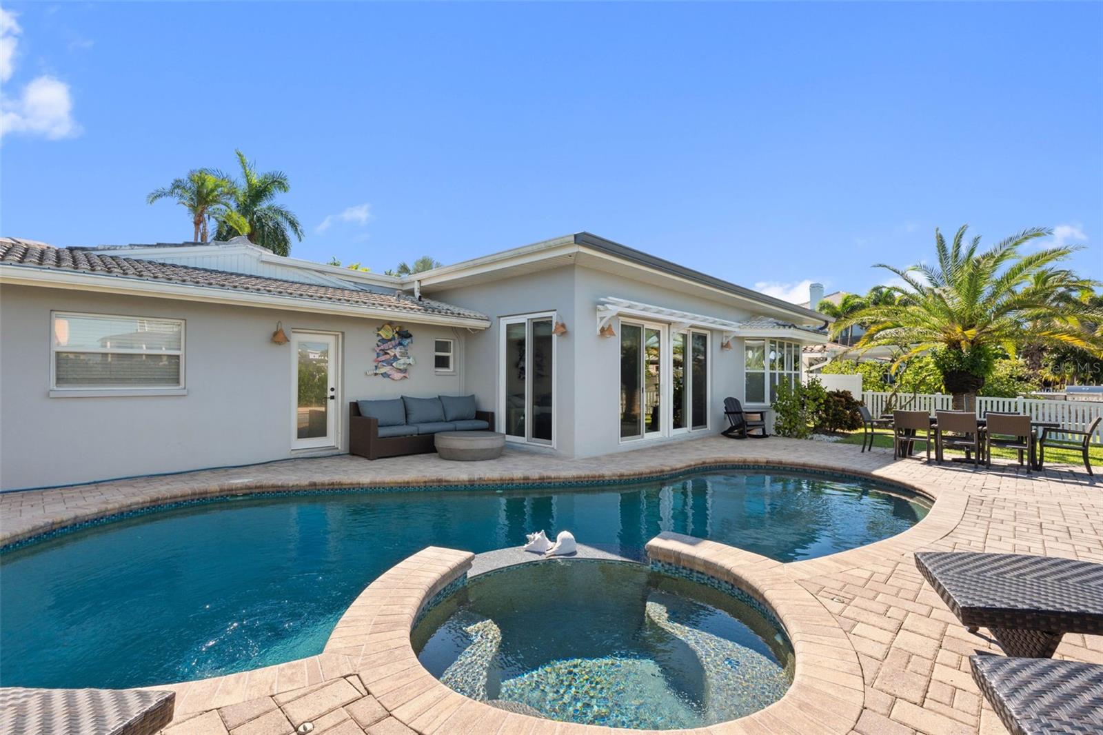 68 S WINDWARD IS W — photo 63