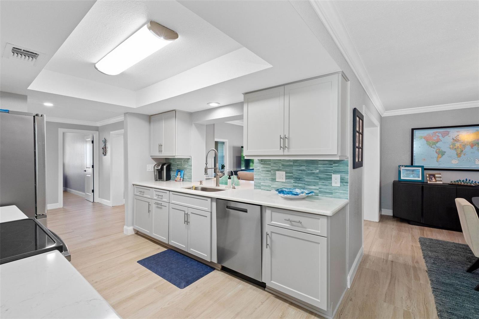 68 S WINDWARD IS W — photo 25