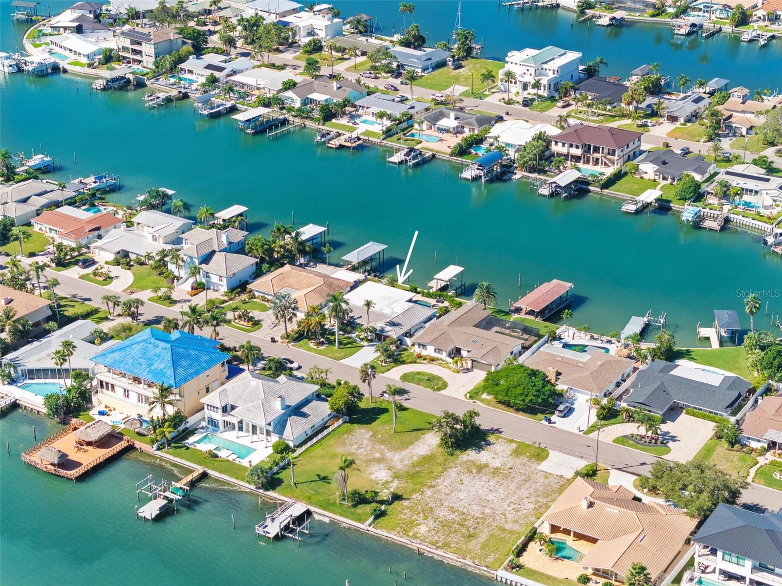 68 S WINDWARD IS W — photo 100