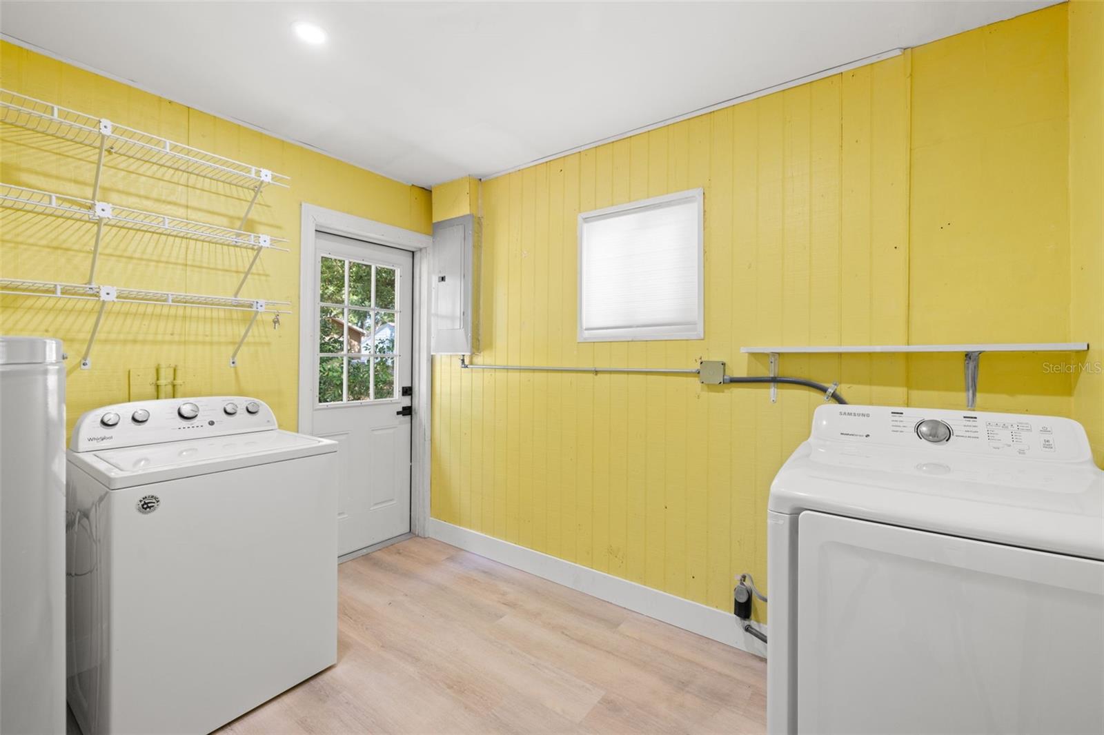 1500 SAN MATEO DR — photo 24