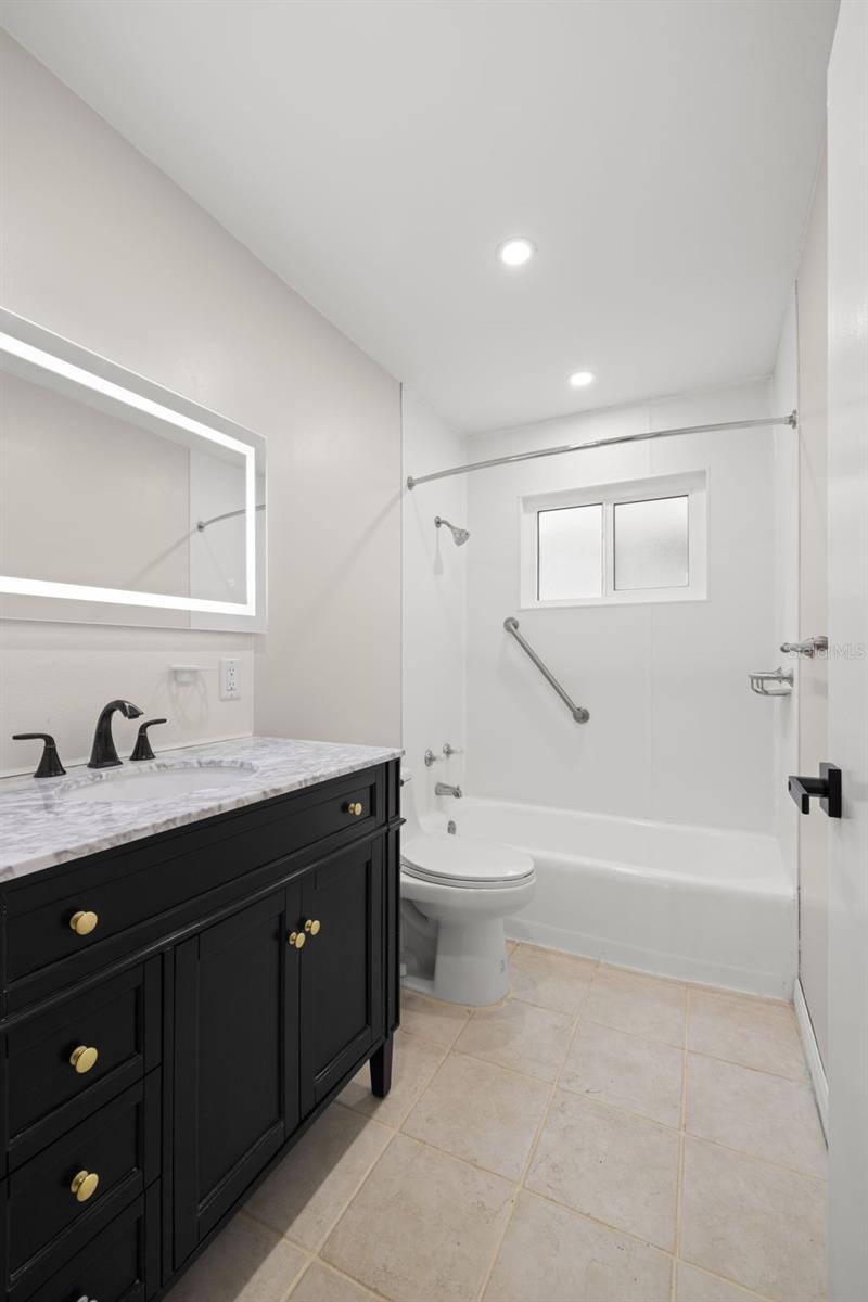 1500 SAN MATEO DR — photo 21