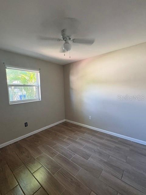2982 MEADOW VIEW AVE — photo 9