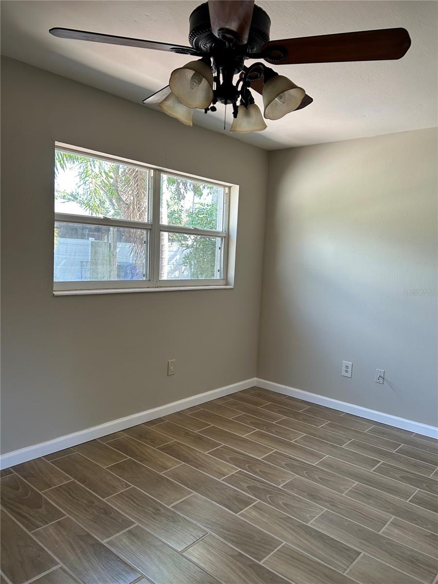 2982 MEADOW VIEW AVE — photo 13