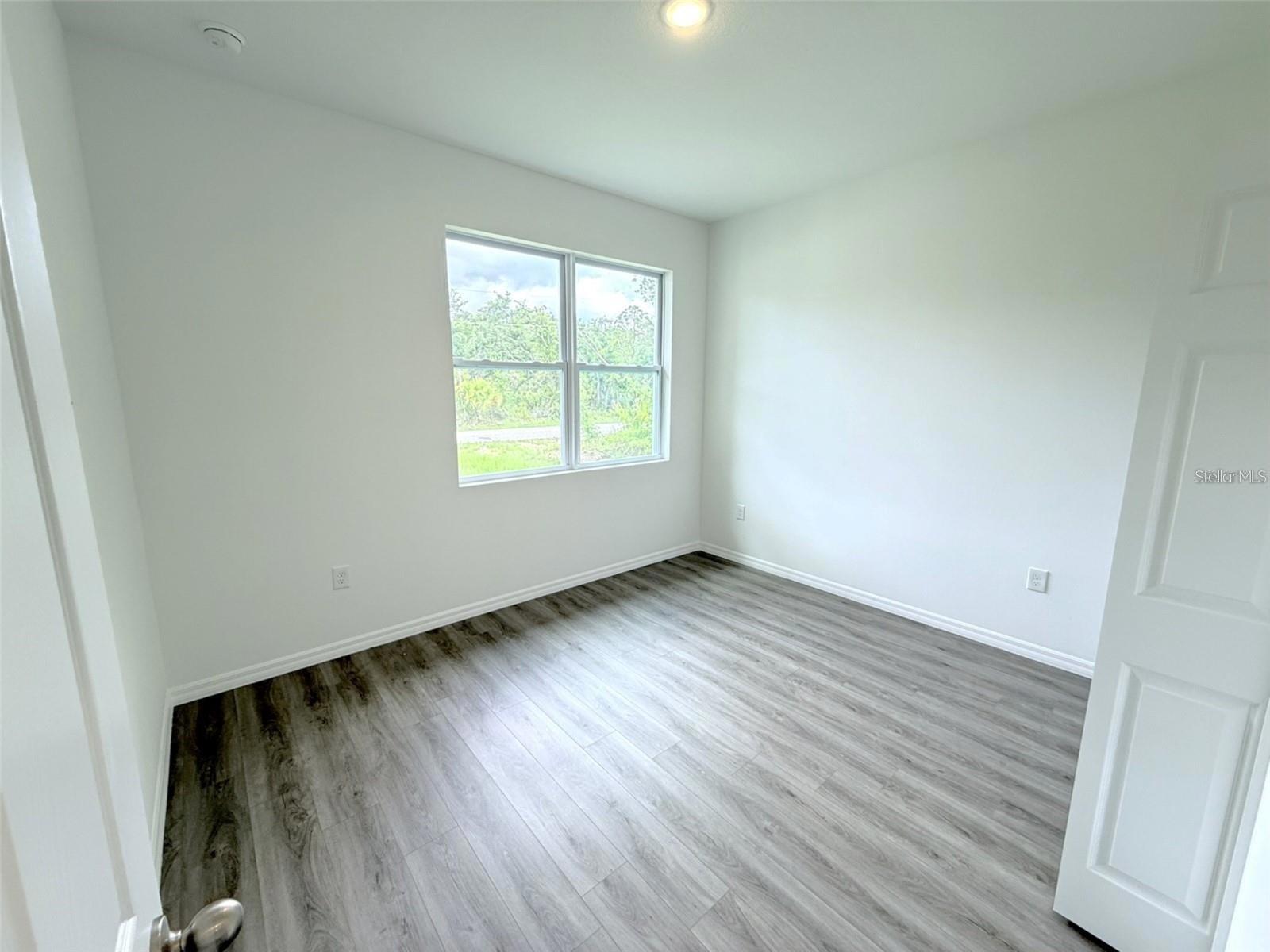 1074 KACERIK ST — photo 10