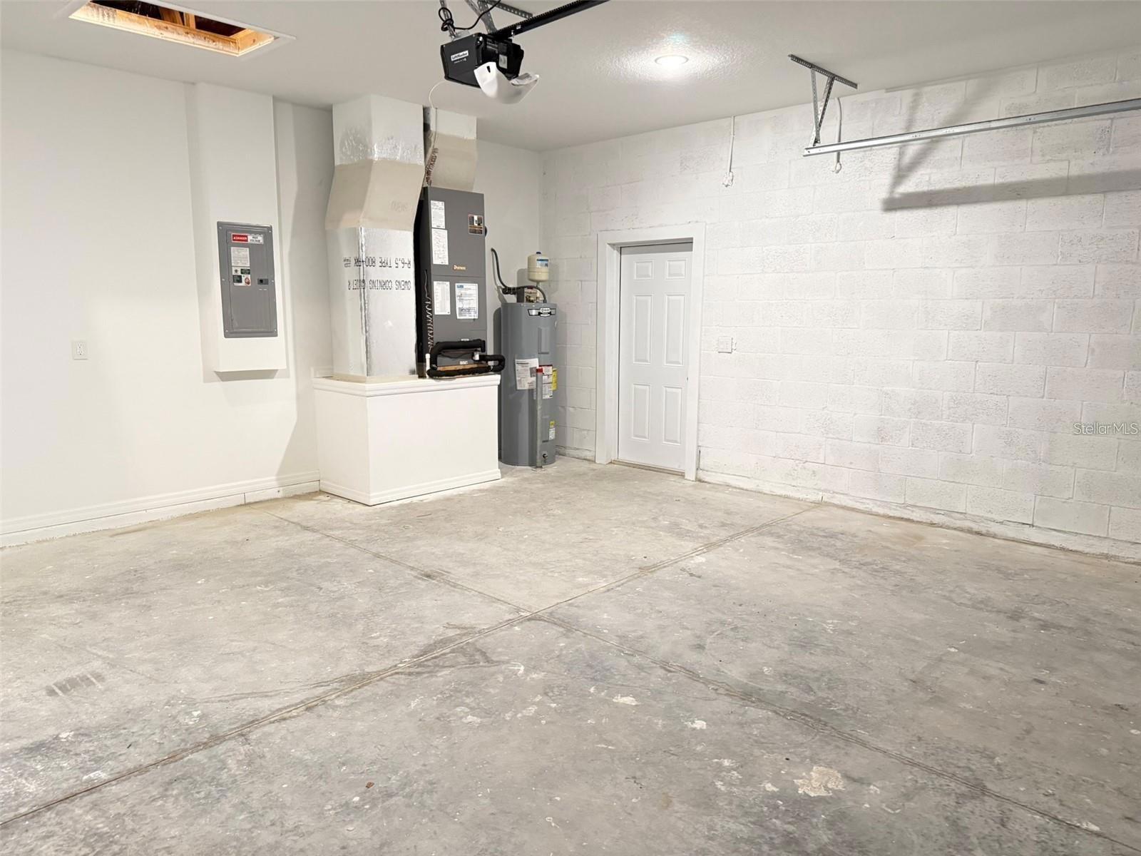 1074 KACERIK ST — photo 16