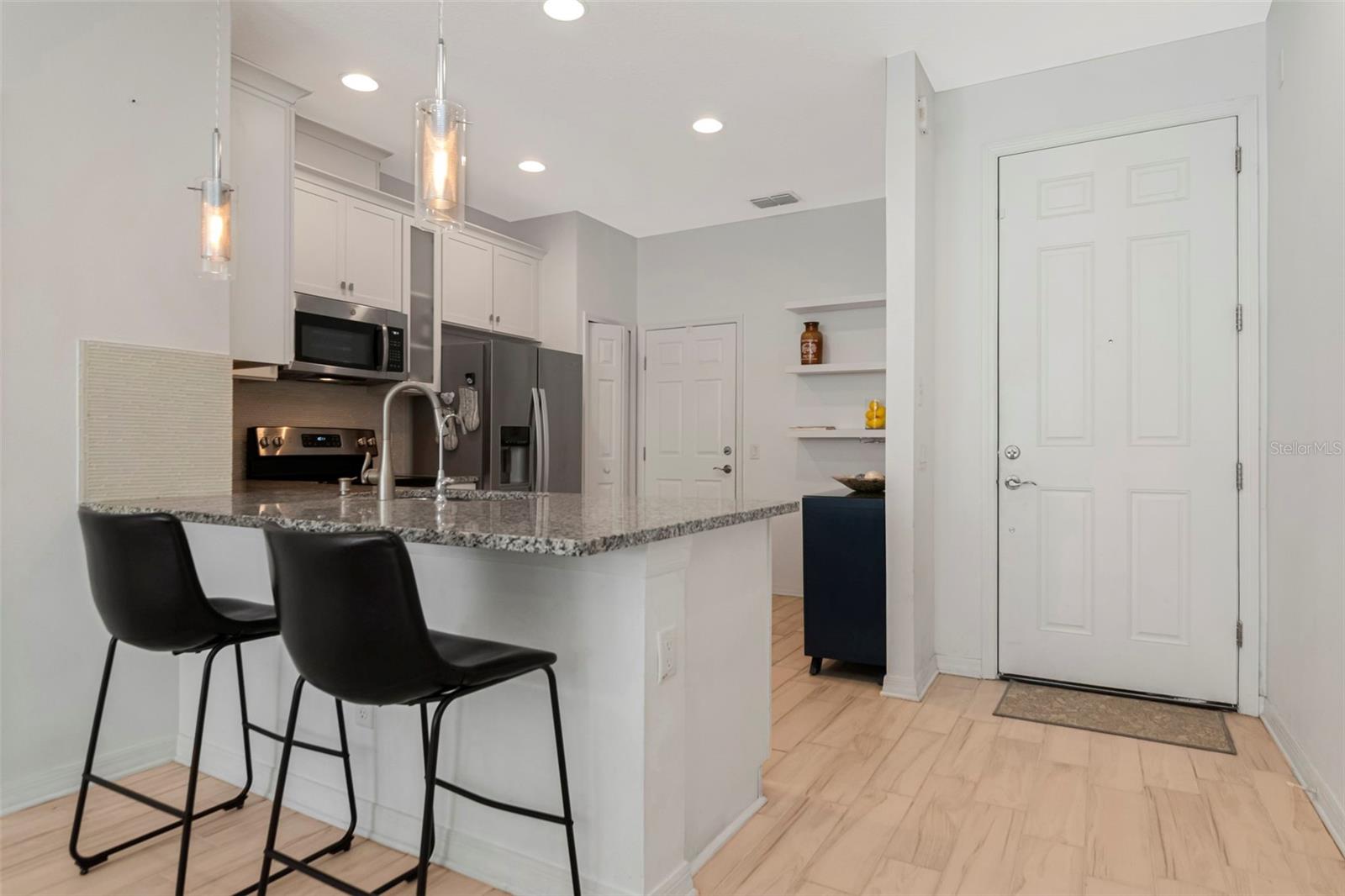 2455 GOLDEN PASTURE CIR — photo 3