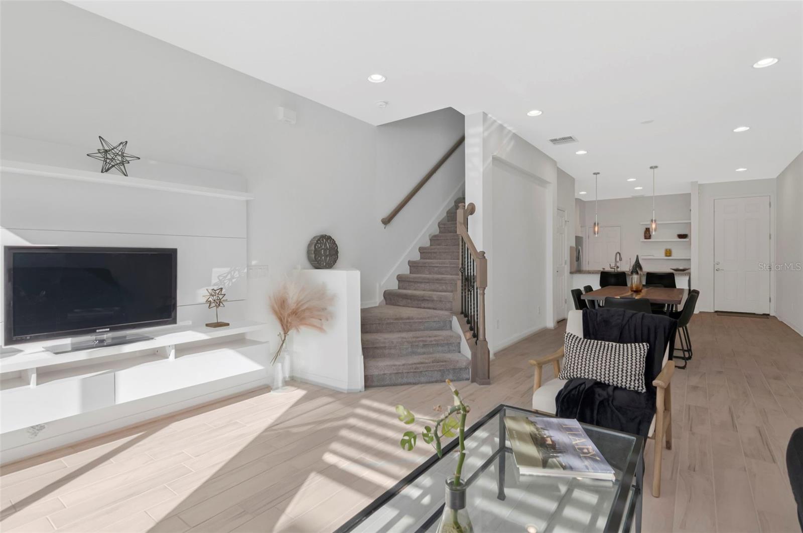2455 GOLDEN PASTURE CIR — photo 4