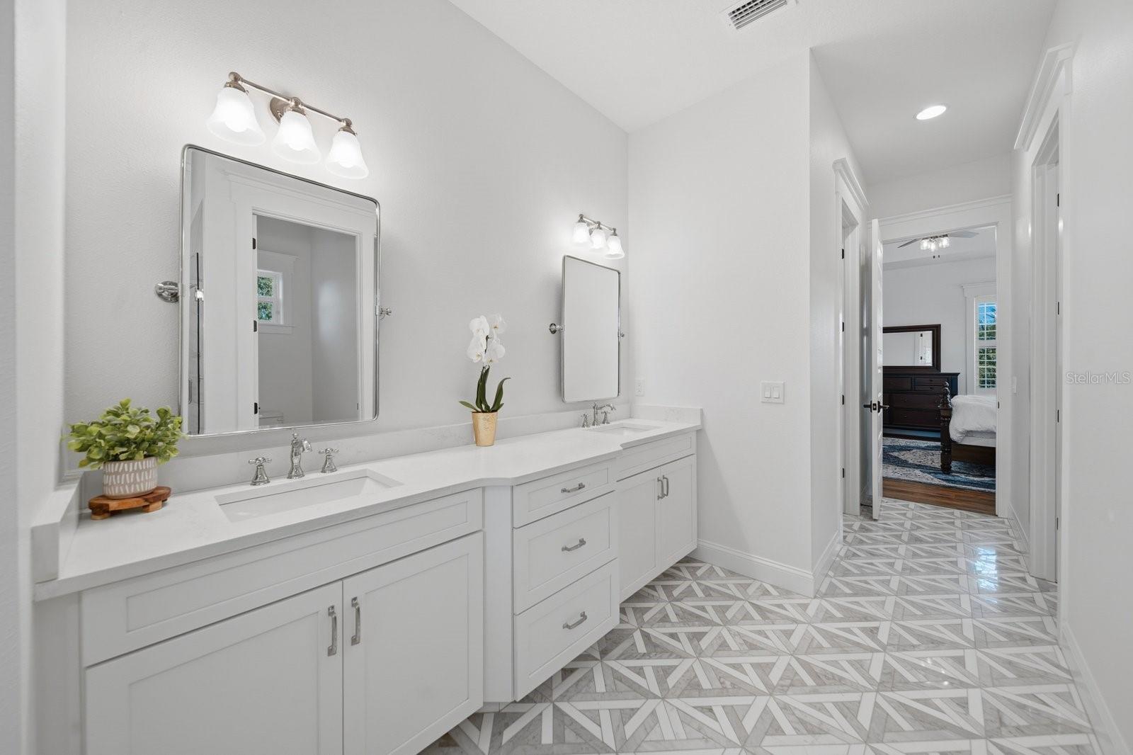 3608 E STERLING CIR — photo 20