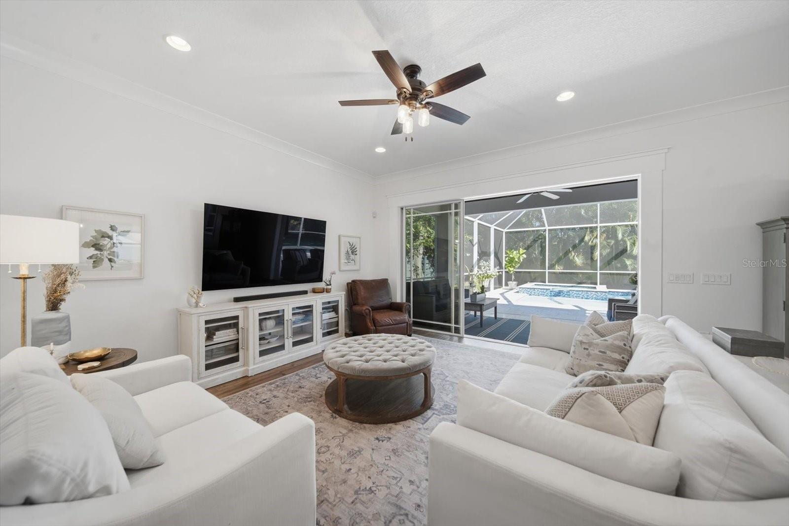 3608 E STERLING CIR — photo 8