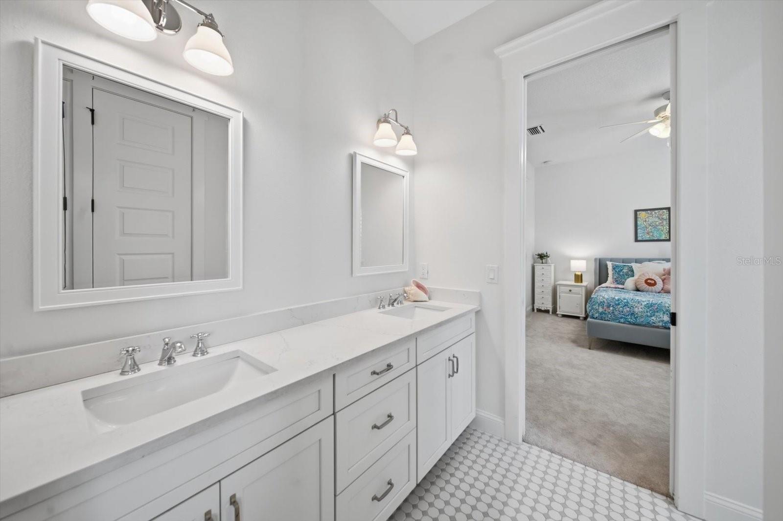 3608 E STERLING CIR — photo 25