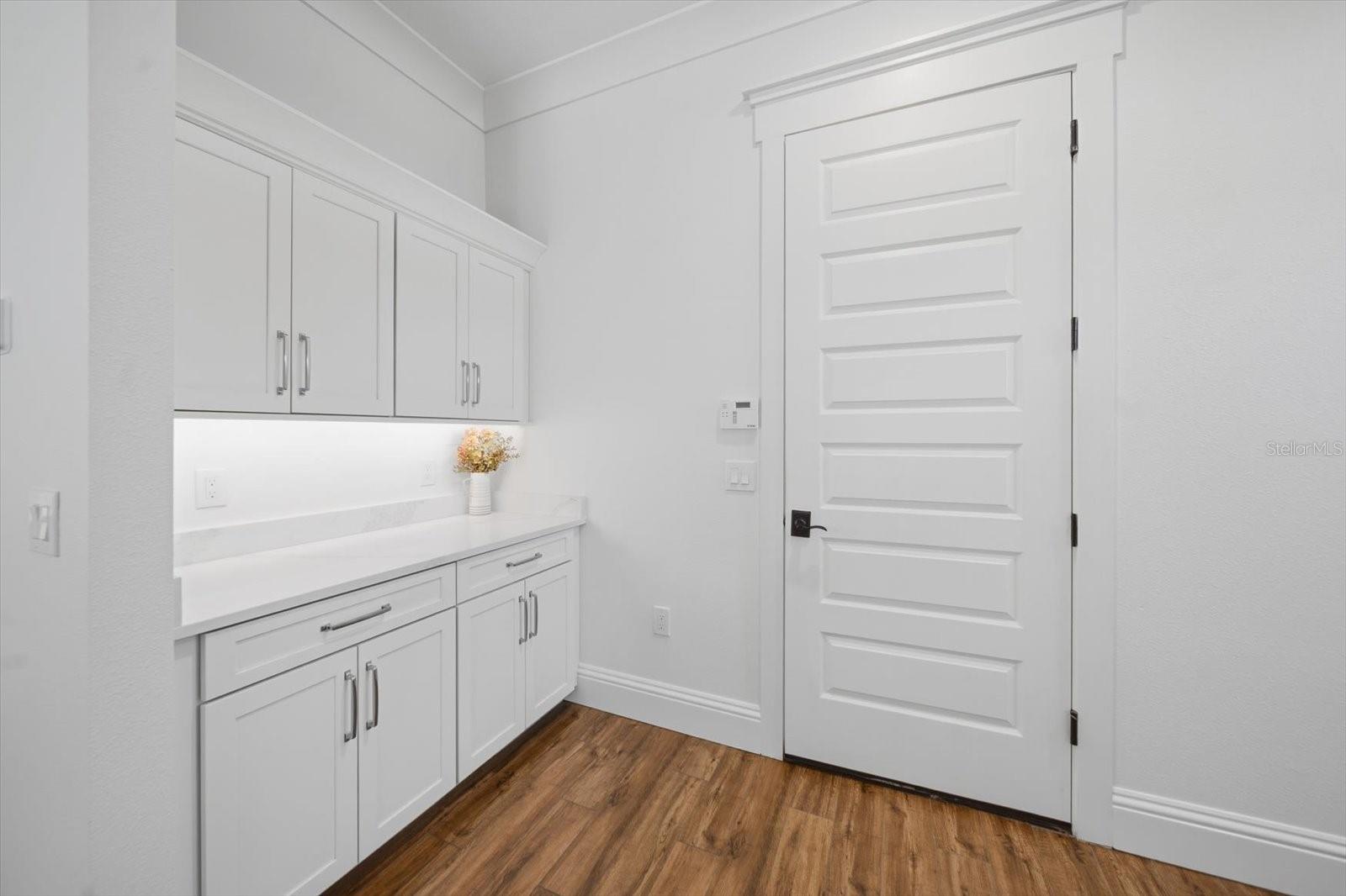 3608 E STERLING CIR — photo 15