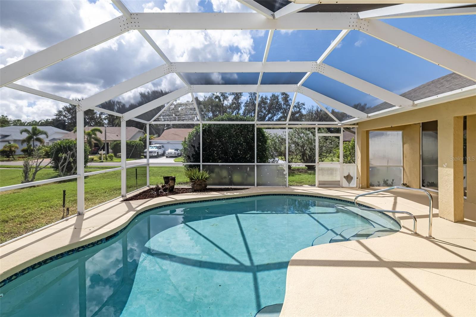 9678 KNIGHTSBRIDGE CIR — photo 41
