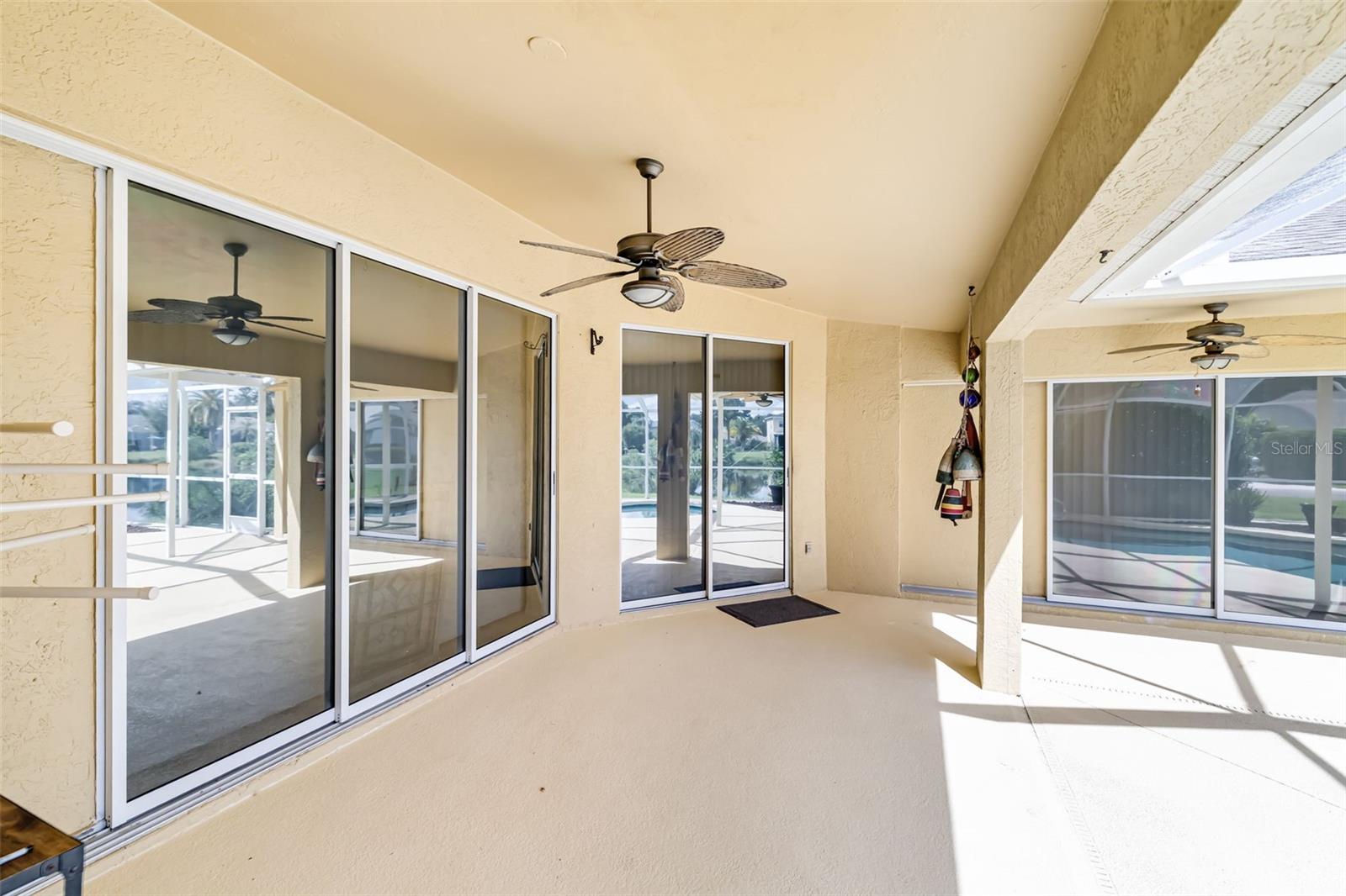 9678 KNIGHTSBRIDGE CIR — photo 45