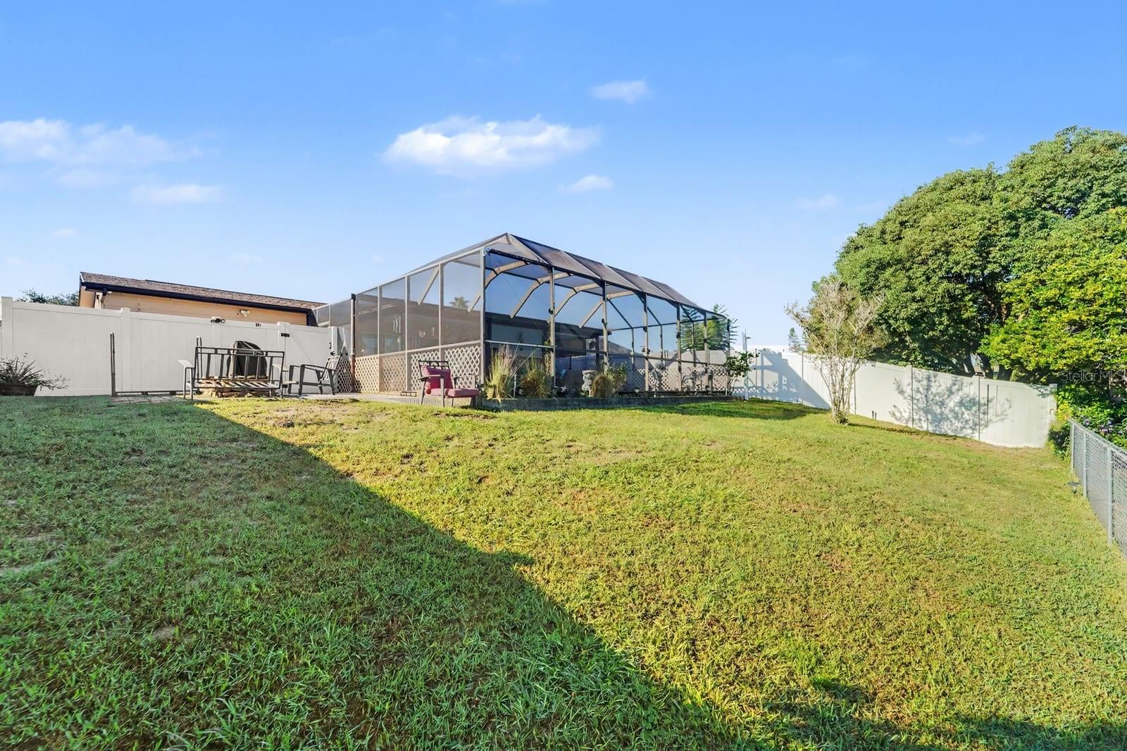 8431 REDFIELD DR — photo 24