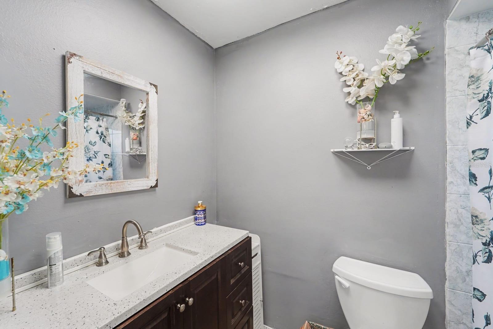 8431 REDFIELD DR — photo 13