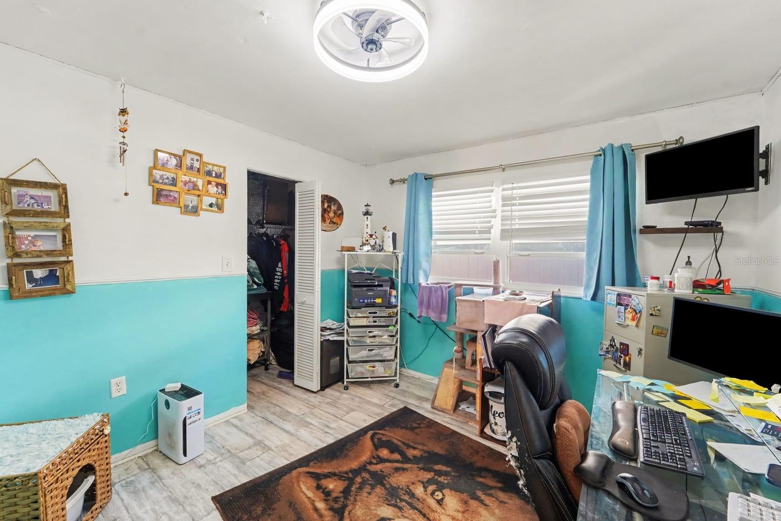 8431 REDFIELD DR — photo 18