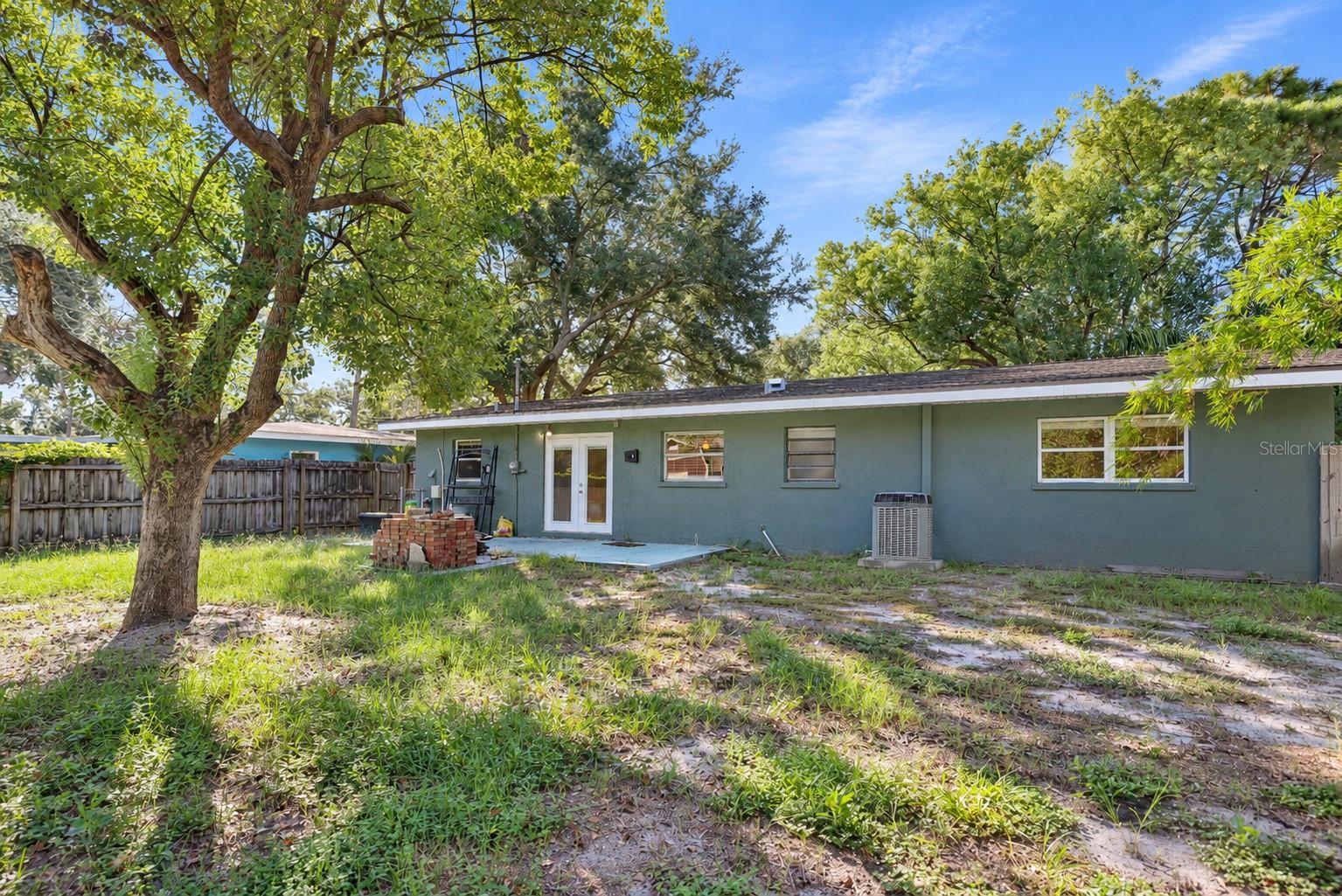 730 SAN CHRISTOPHER DR — photo 2