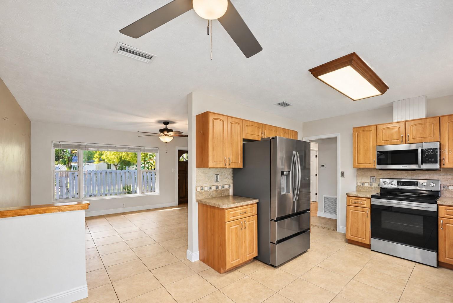730 SAN CHRISTOPHER DR — photo 5