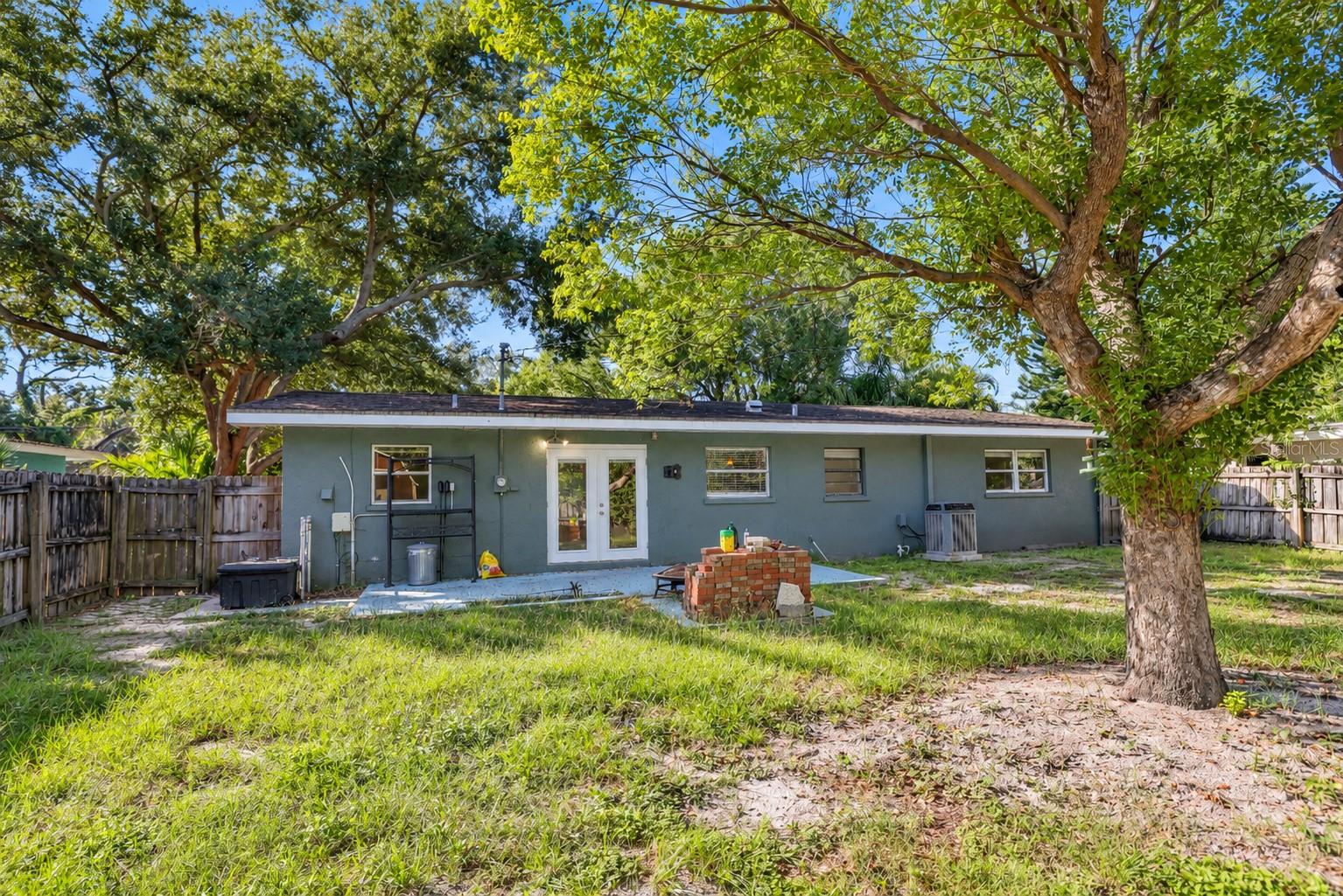 730 SAN CHRISTOPHER DR — photo 22