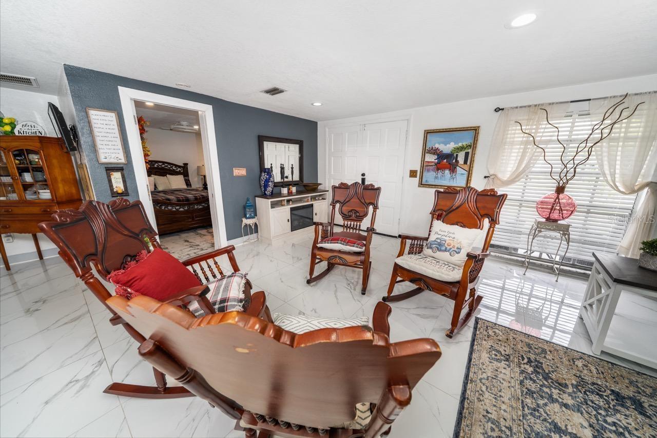 3549 ROCKAWAY DR — photo 4