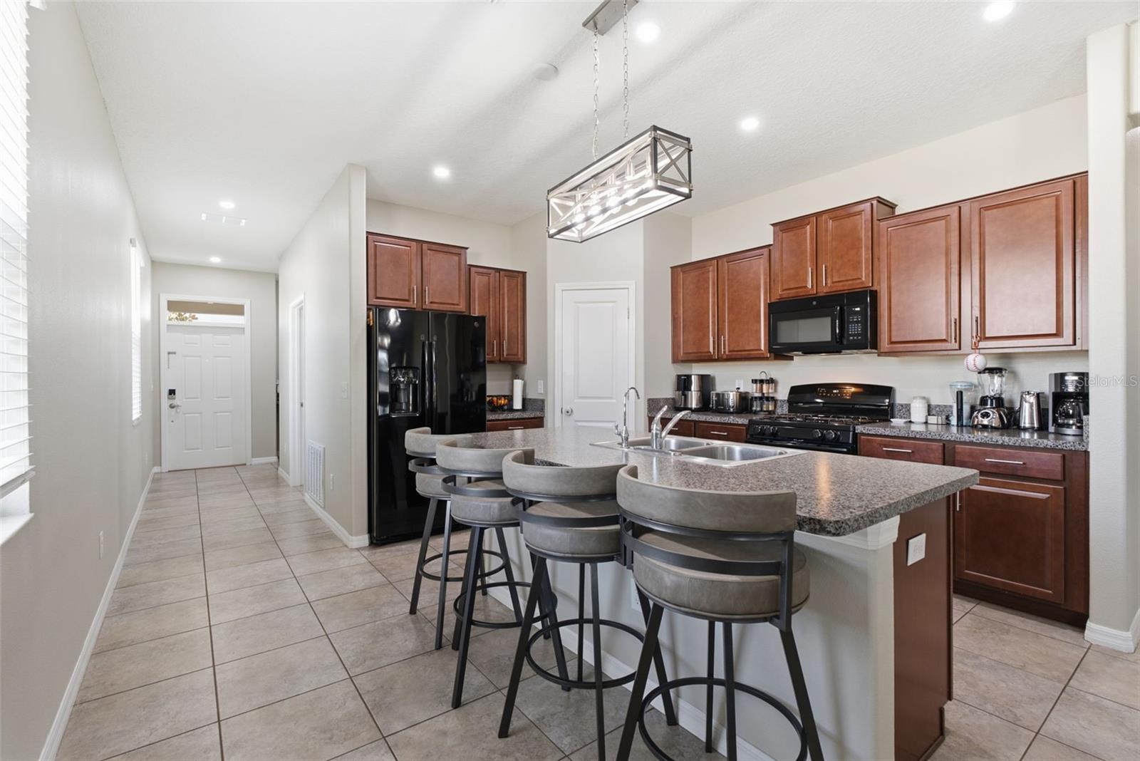 9049 SHADYSIDE LN — photo 13