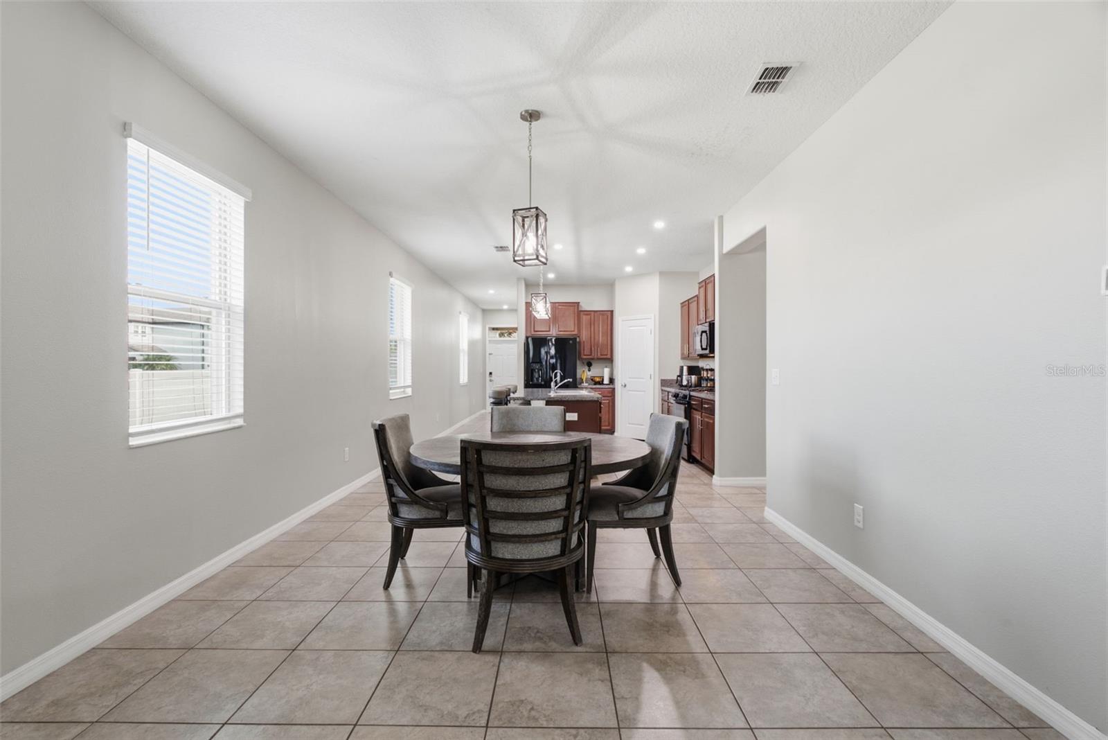 9049 SHADYSIDE LN — photo 16