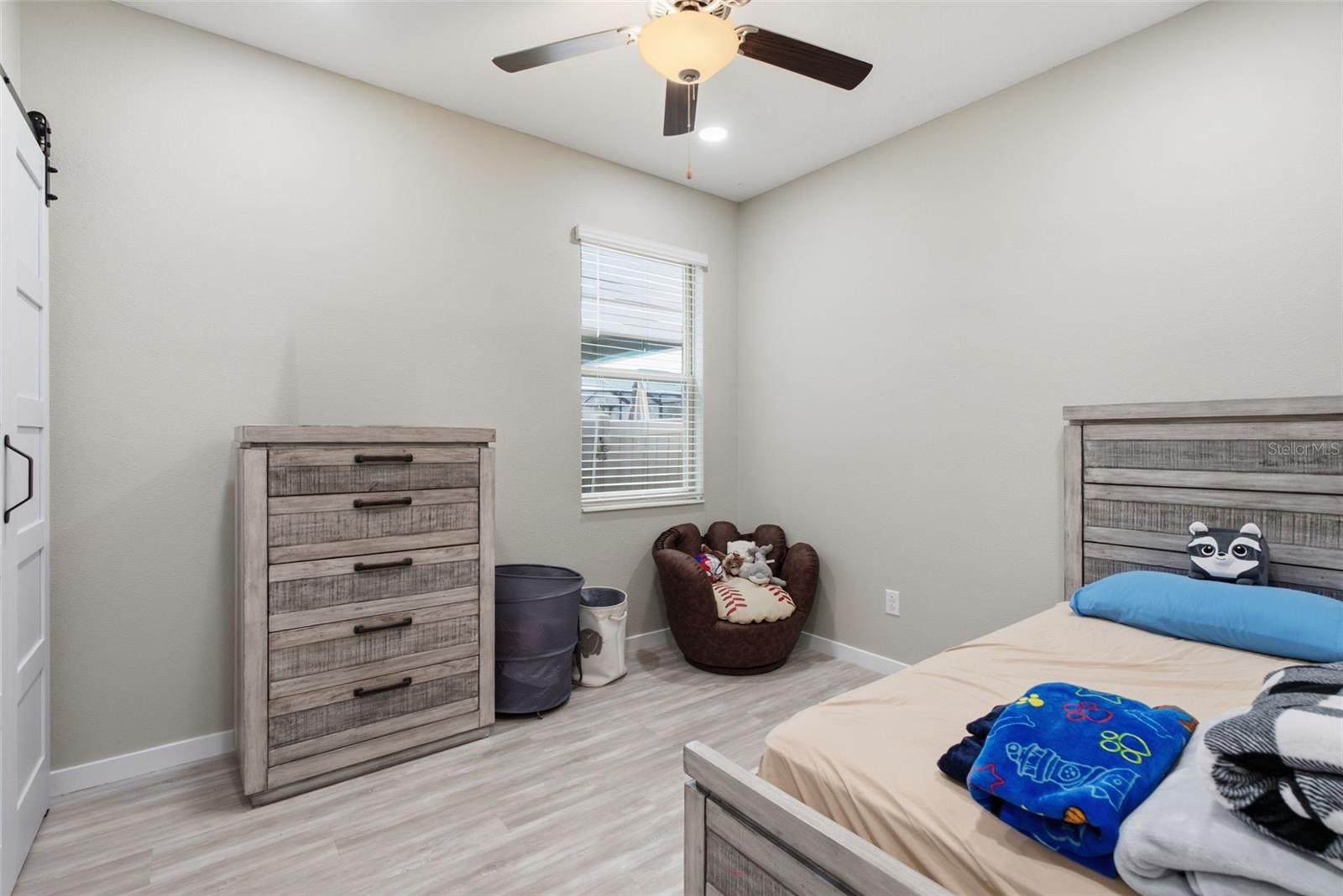 9049 SHADYSIDE LN — photo 28