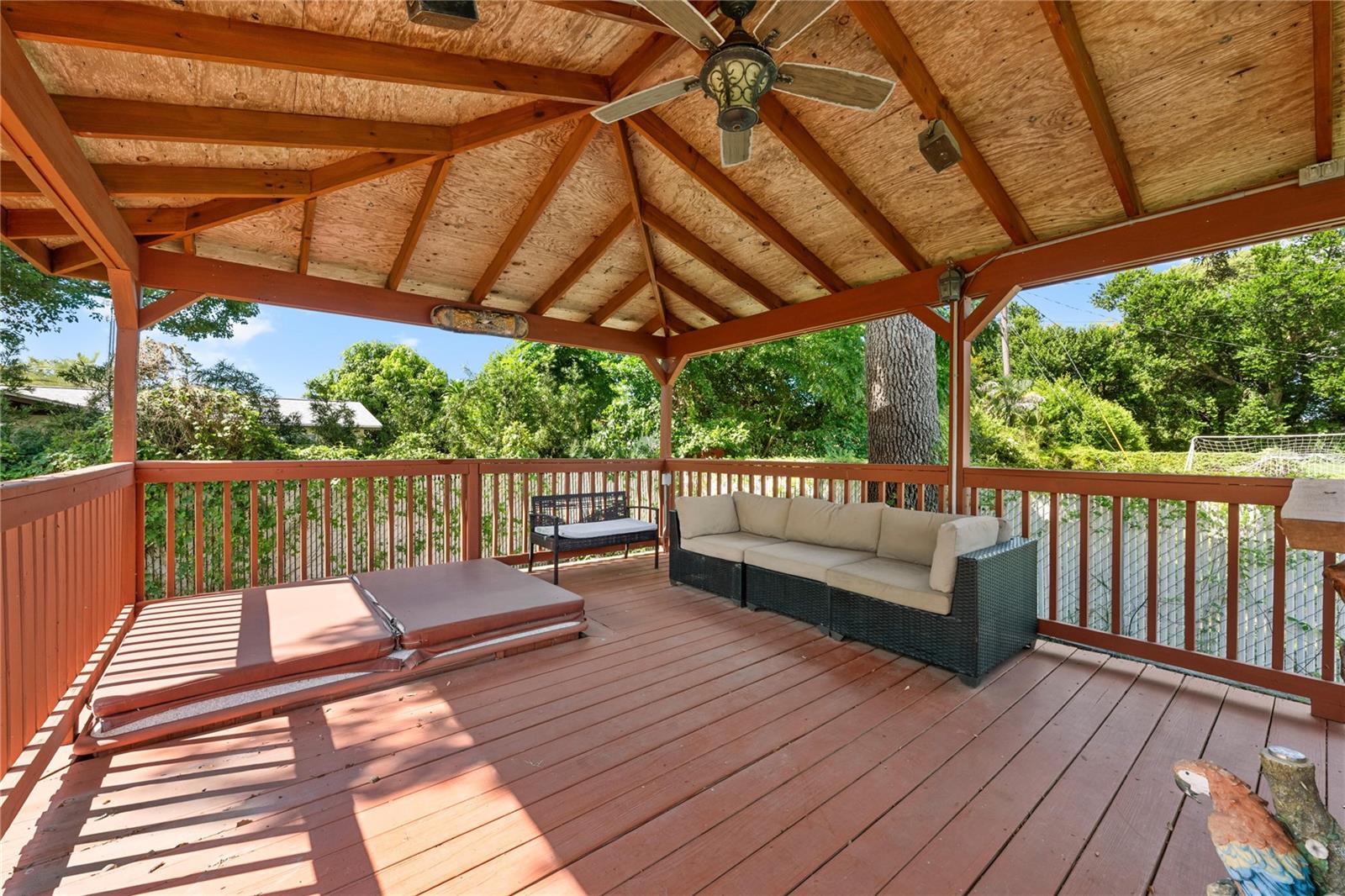 5017 OVERLOOK DR — photo 31