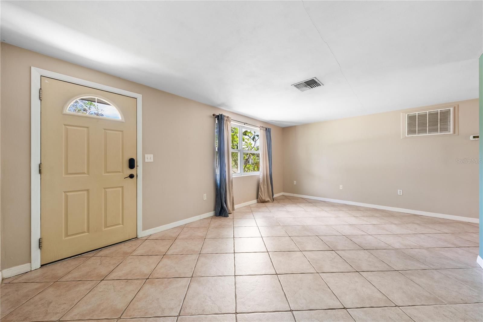 5017 OVERLOOK DR — photo 7