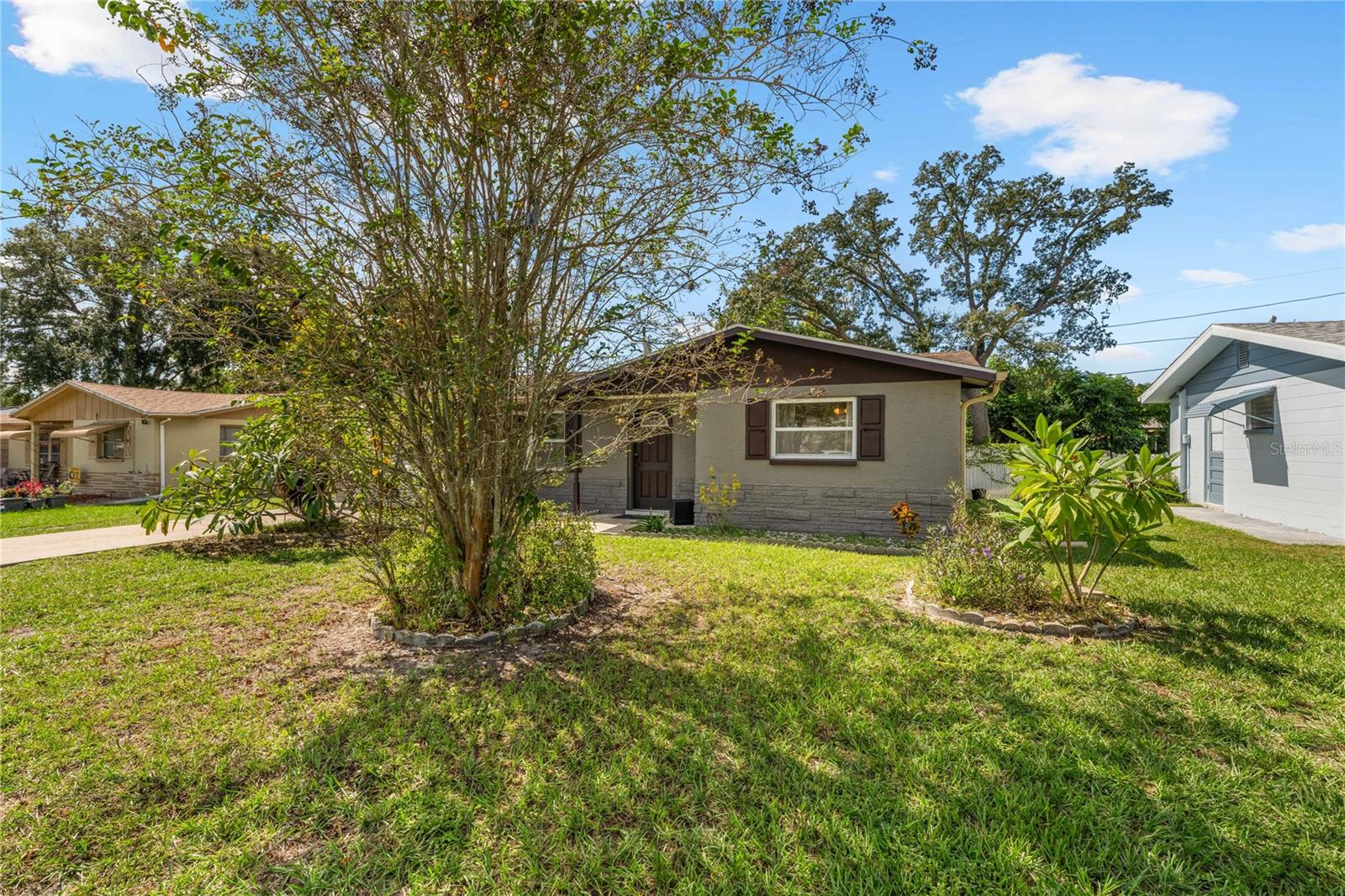 5017 OVERLOOK DR — photo 4