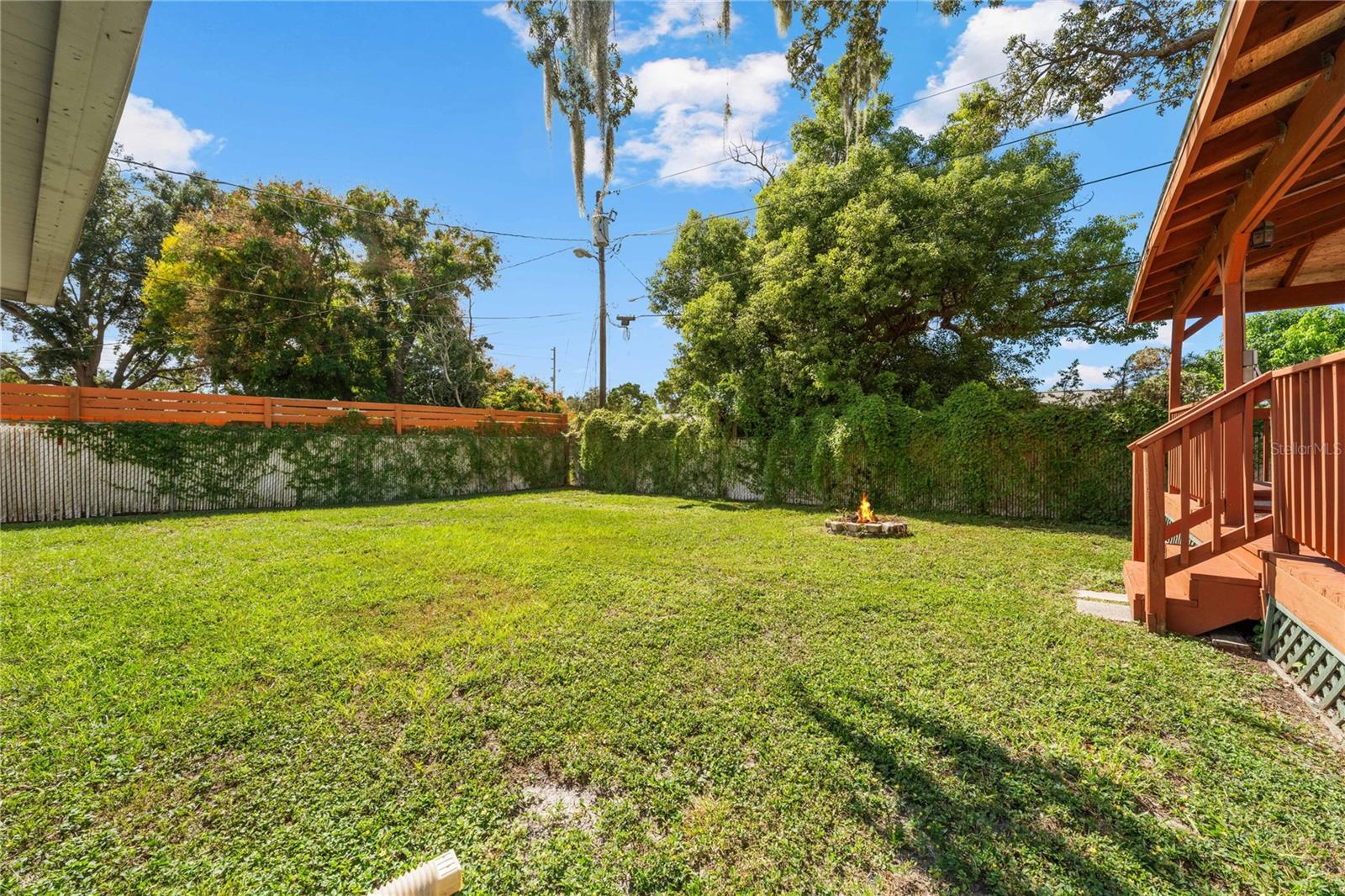 5017 OVERLOOK DR — photo 33