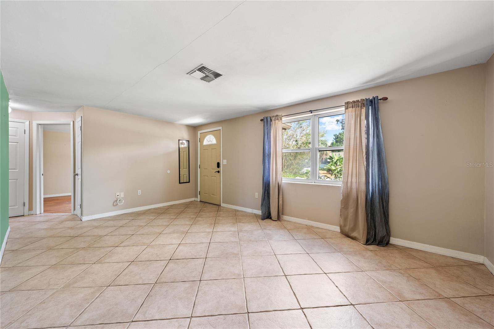 5017 OVERLOOK DR — photo 6