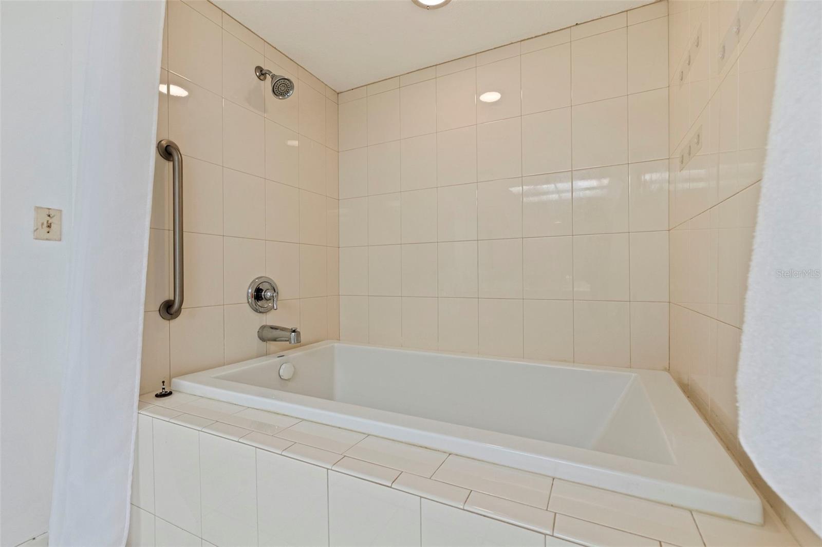 12242 2ND ST E — photo 34