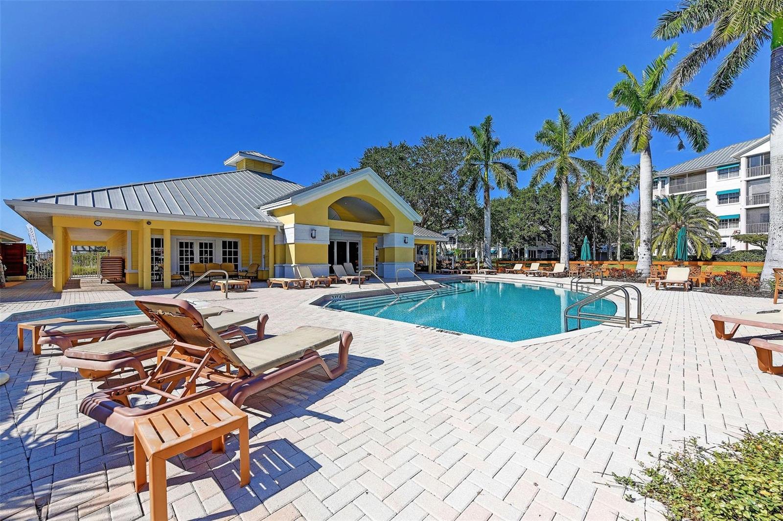 250 HIDDEN BAY DR #301 — photo 42